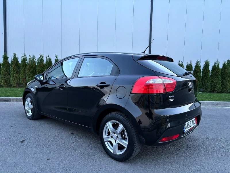 Kia Rio 1.1 CRDi 2013 Година ТОП СЕРВИЗНА КНИЖКА ИТАЛИЯ , снимка 4 - Автомобили и джипове - 47513738