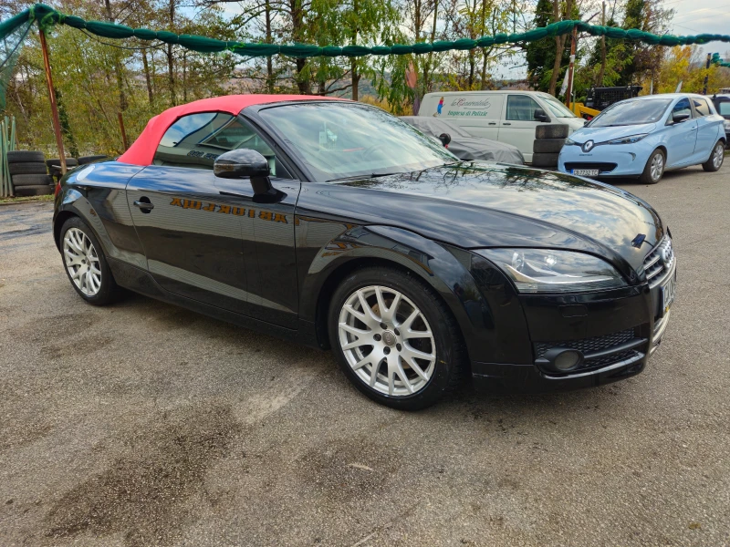 Audi Tt 2.0i-ПЕРФЕКТНА !!!, снимка 4 - Автомобили и джипове - 47926719