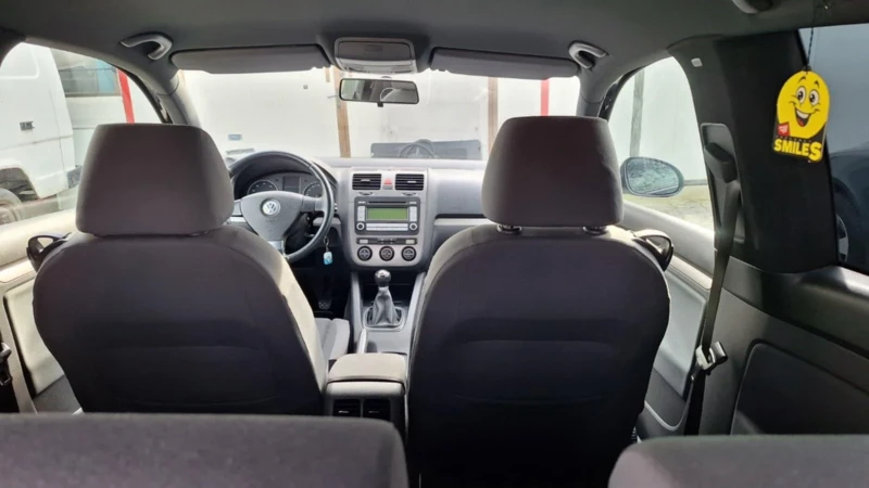 VW Golf 1.6 газ, снимка 10 - Автомобили и джипове - 48604030