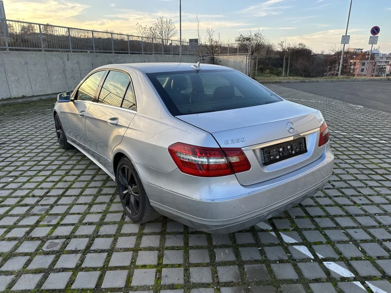 Mercedes-Benz C 250 d, снимка 5 - Автомобили и джипове - 49425903