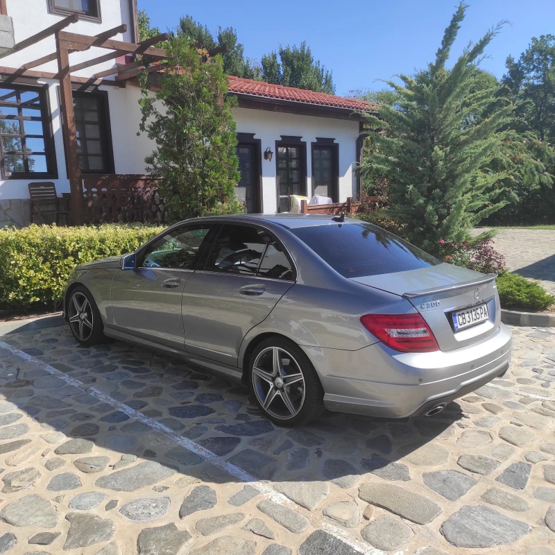 Mercedes-Benz C 300 C300 4Matic, снимка 10 - Автомобили и джипове - 49556244