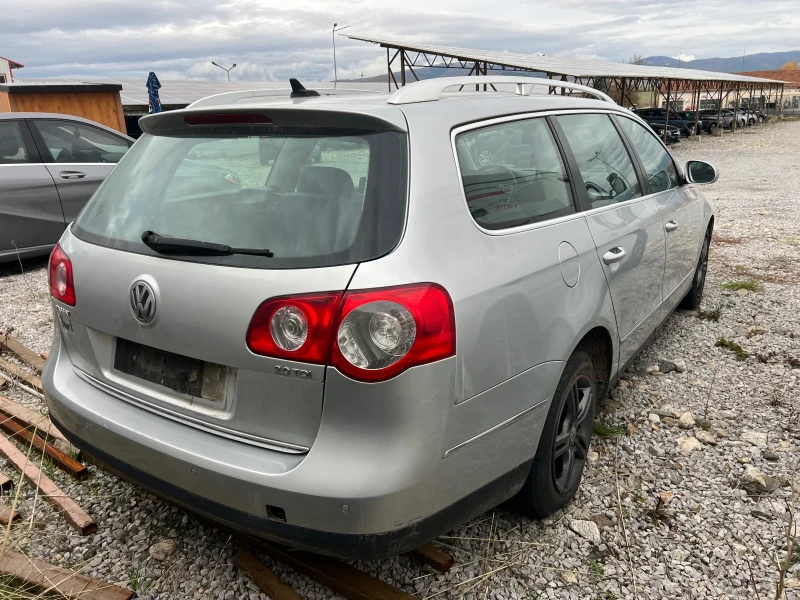 VW Passat 2.0TDI, снимка 5 - Автомобили и джипове - 52367441