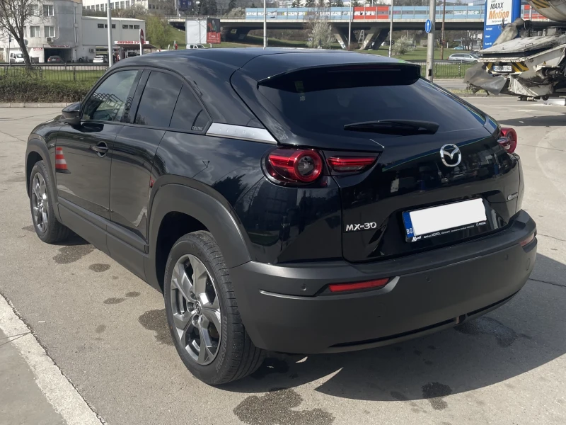 Mazda MX-30 ОТЛИЧНА, снимка 3 - Автомобили и джипове - 52513268