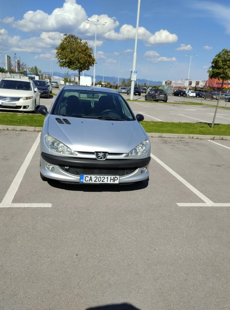Peugeot 206, снимка 3 - Автомобили и джипове - 52651145