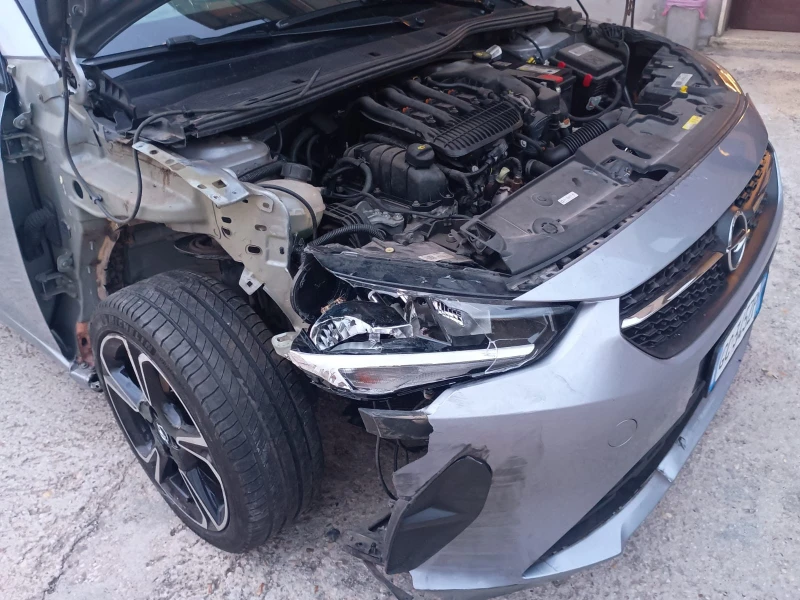Opel Corsa 1.2i GPL, снимка 9 - Автомобили и джипове - 52812371