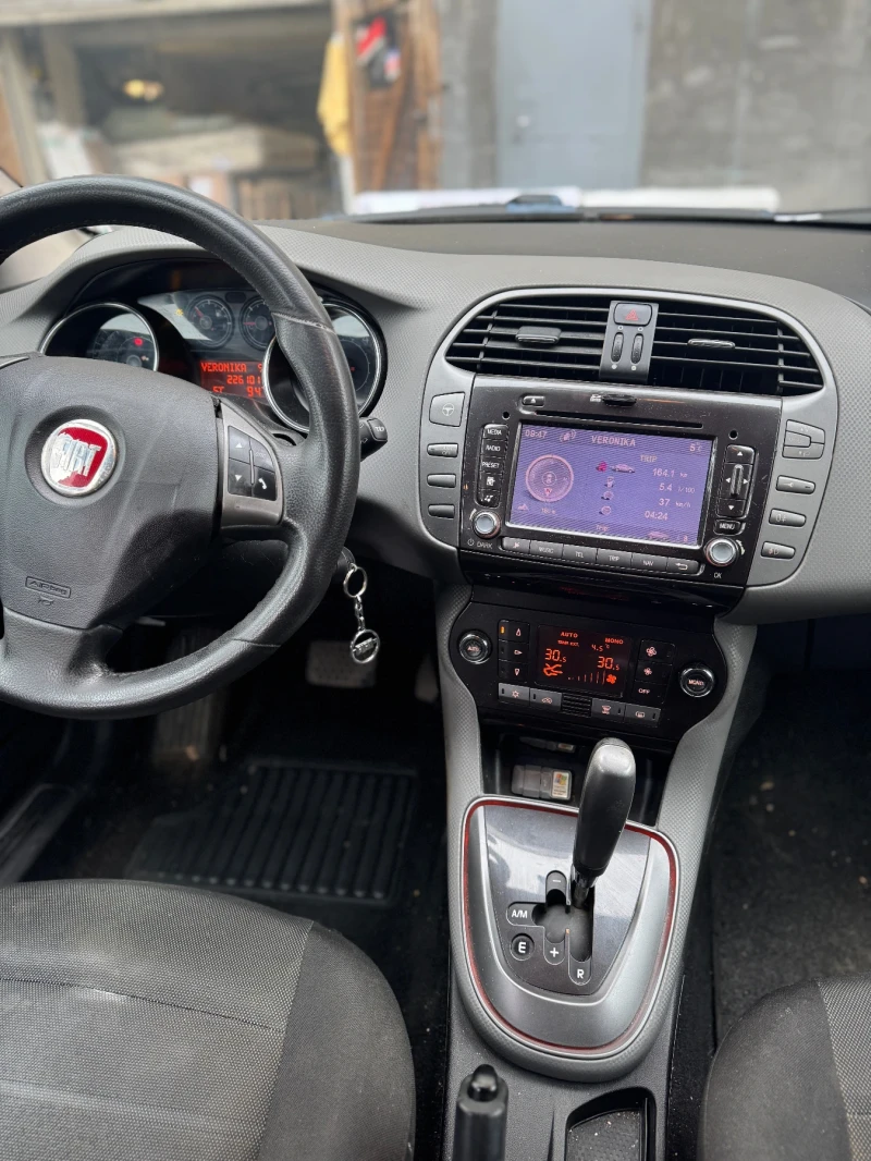 Fiat Bravo Автоматик, снимка 9 - Автомобили и джипове - 53079148