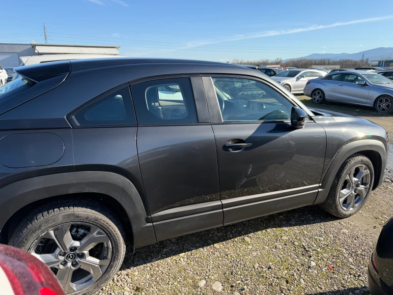 Mazda MX-30, снимка 4 - Автомобили и джипове - 53129224