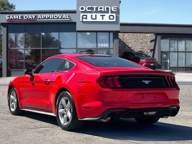 Ford Mustang * I4 Coupe * CARFAX * ЦЕНА ДО БГ, снимка 4 - Автомобили и джипове - 53273124