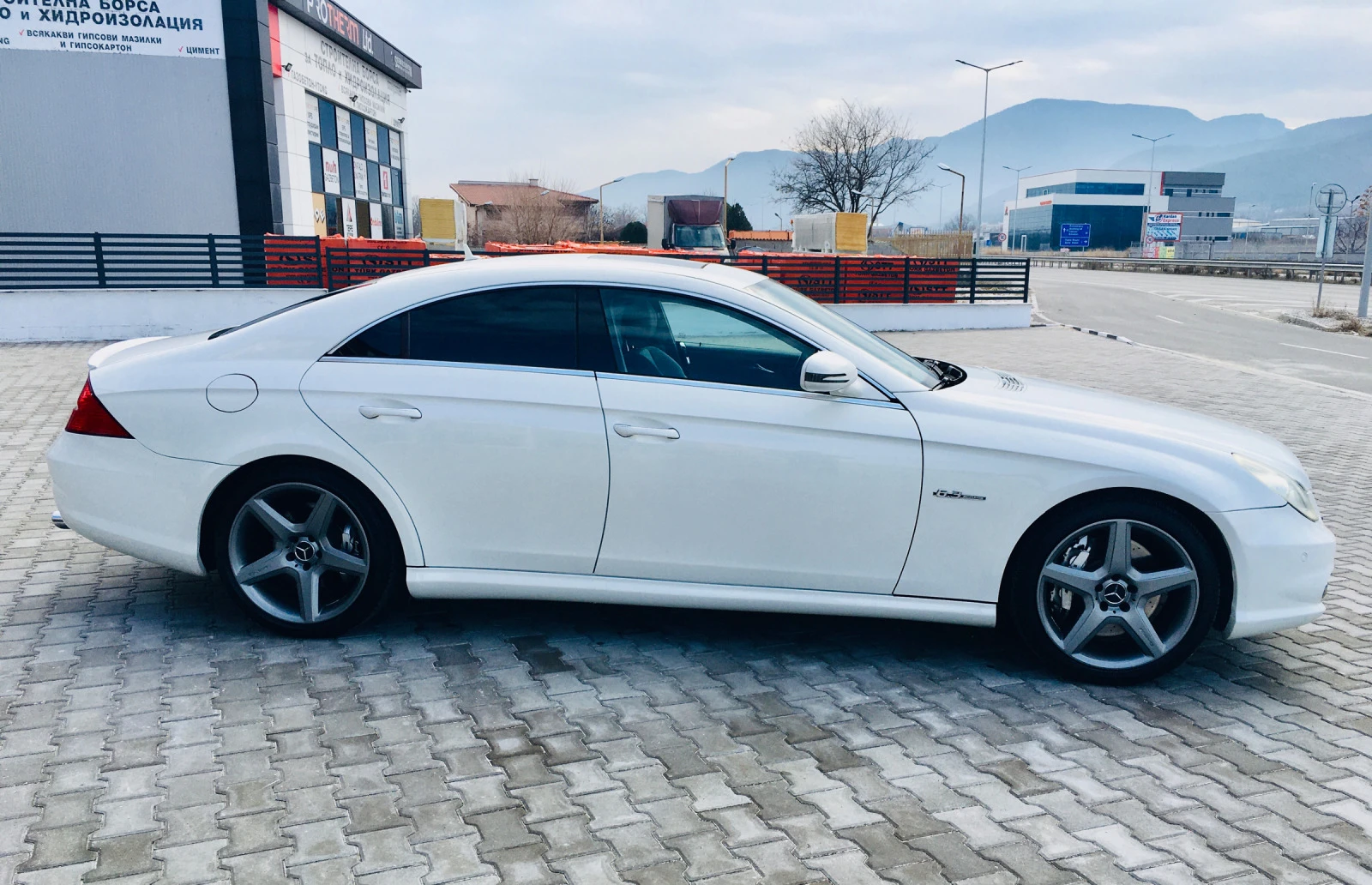 Mercedes-Benz CLS 63 AMG WHITE PEARL - изображение 7