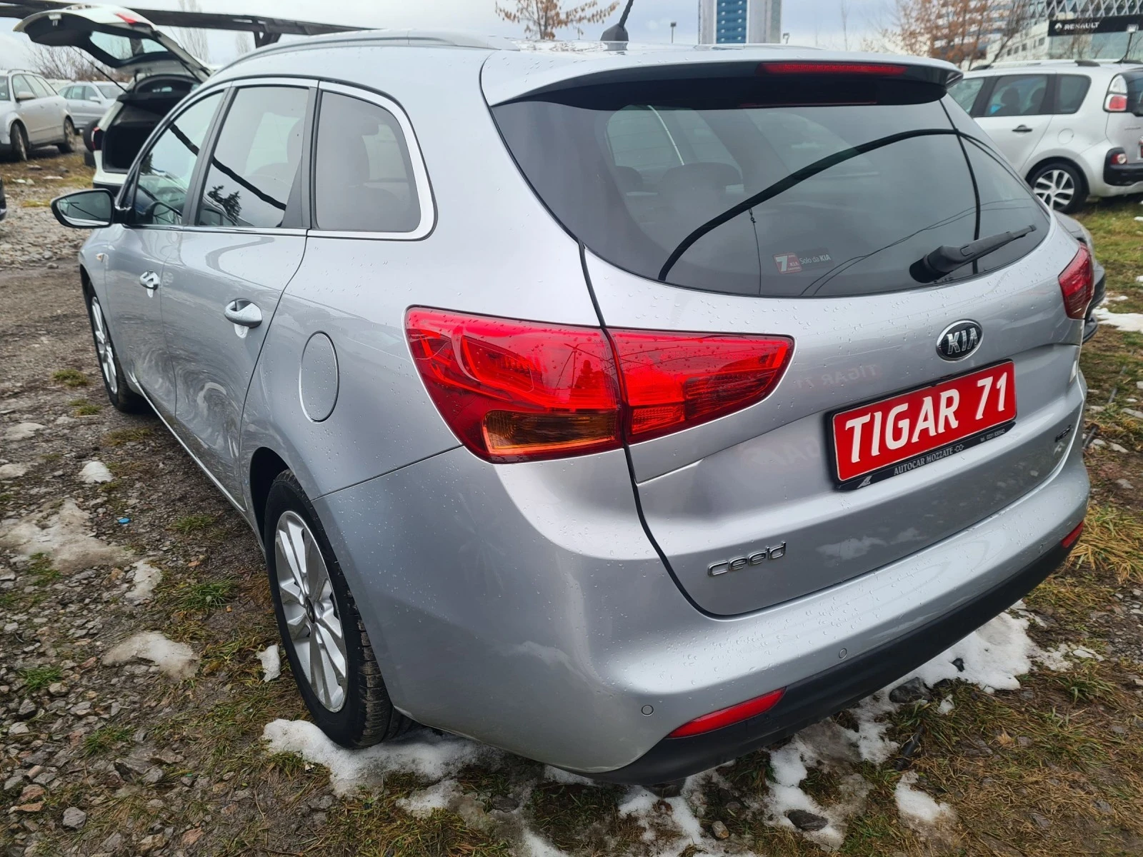 Kia Ceed 1.6CRDi 110p.s - изображение 6