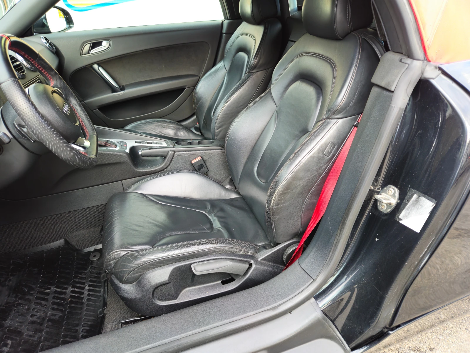 Audi Tt 2.0i-ПЕРФЕКТНА !!! | Mobile.bg — изображение 11