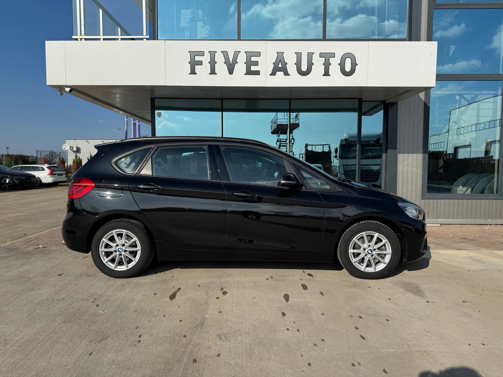 BMW 220 i Active Tourer / 78 700 км. - изображение 4