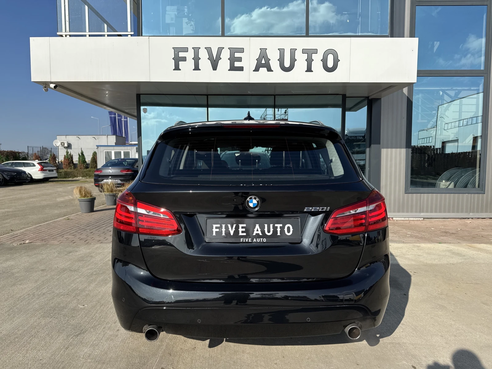 BMW 220 i Active Tourer / 78 700 км. - изображение 6