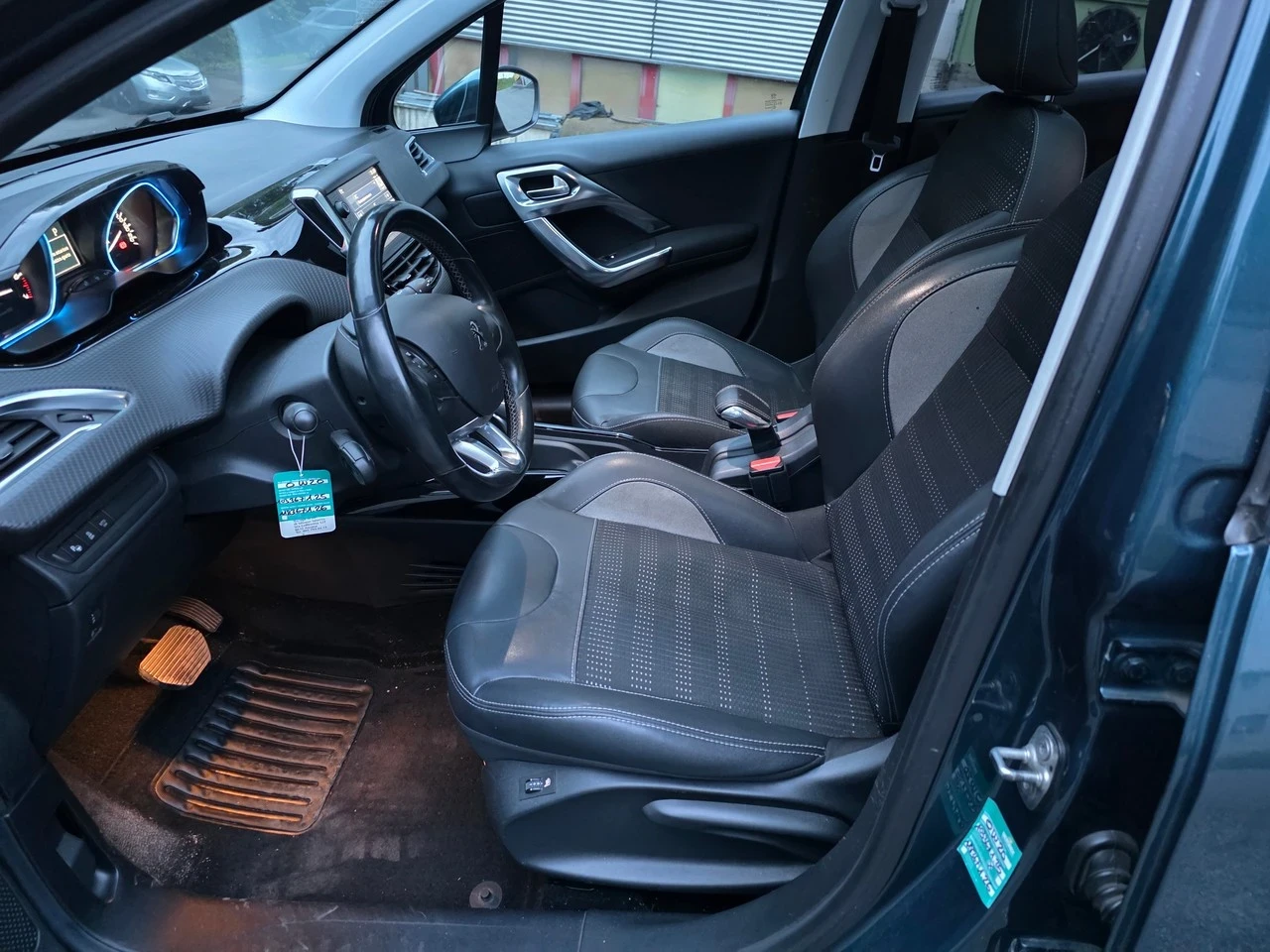 Peugeot 2008 1.2i Pure Swiss Autom  - изображение 6