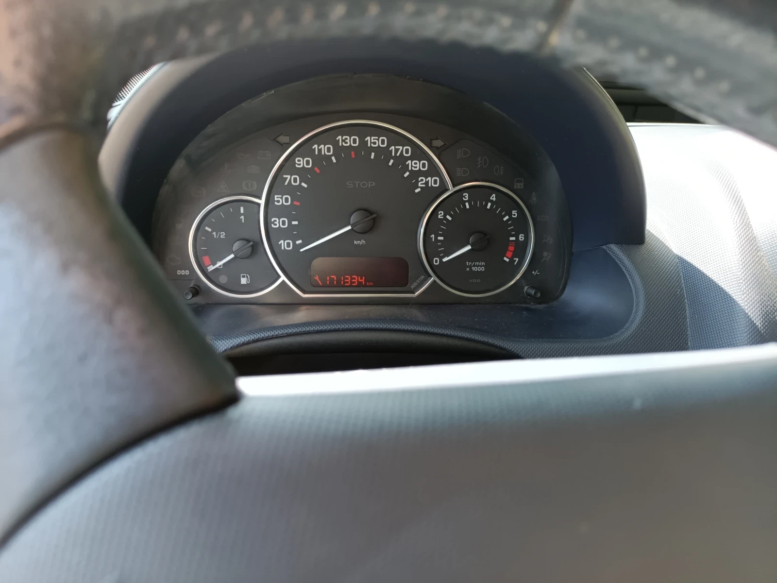 Peugeot 1007  - изображение 4