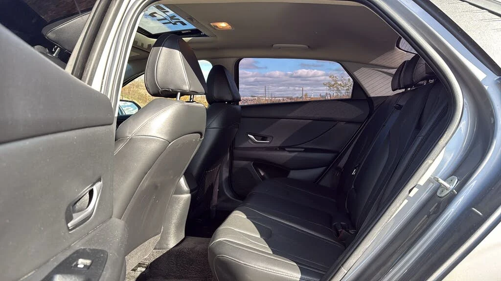 Hyundai Elantra Luxury* Авто-Кредит(ЦЕНА ДО БЪЛГАРИЯ) - изображение 8