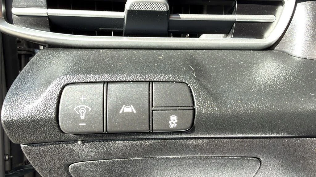 Hyundai Elantra Luxury* Авто-Кредит(ЦЕНА ДО БЪЛГАРИЯ) - изображение 9