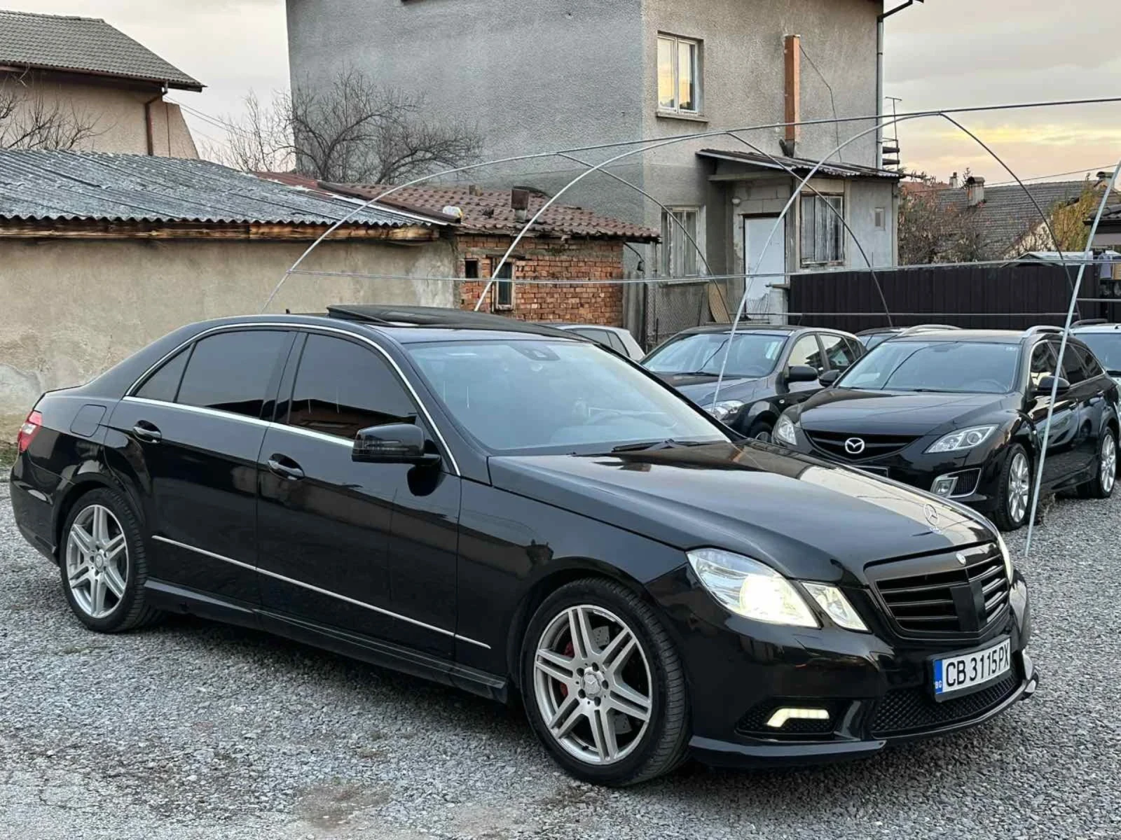 Mercedes-Benz E 500     | Mobile.bg   11