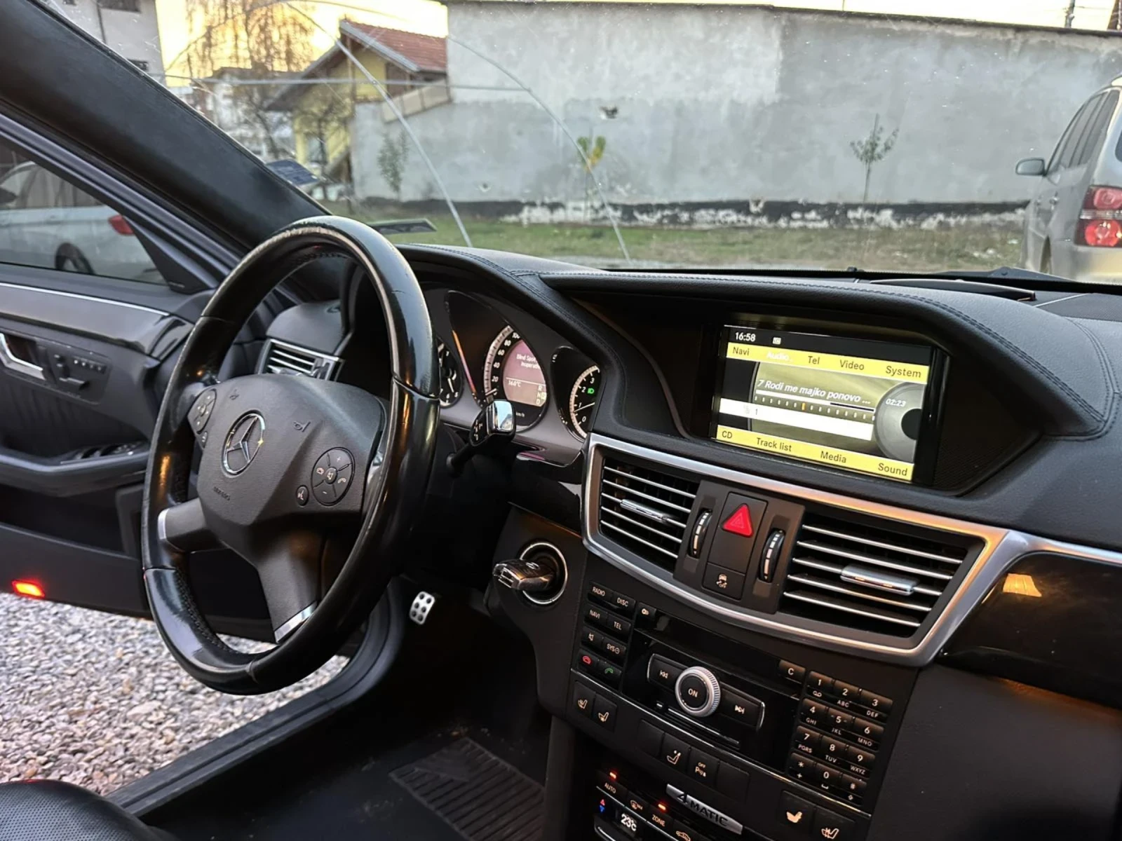 Mercedes-Benz E 500     | Mobile.bg   15