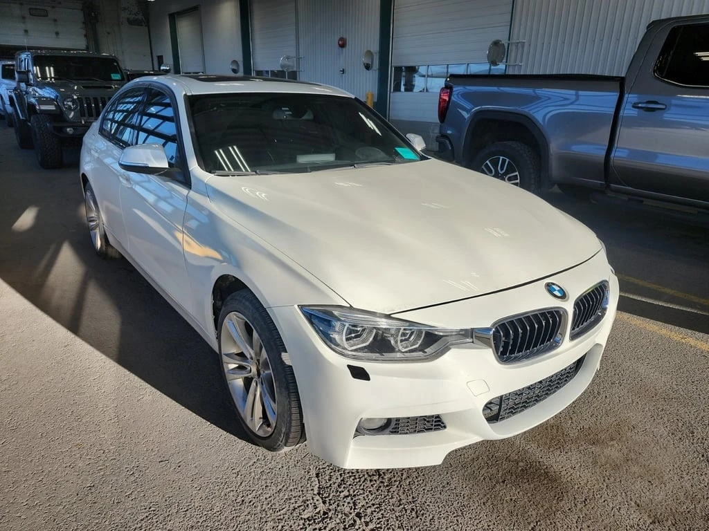 BMW 330 * 330I XDRIVE * CARFAX * БЕЗ ПЪРВОНАЧАЛНА ВНОСКА - изображение 2