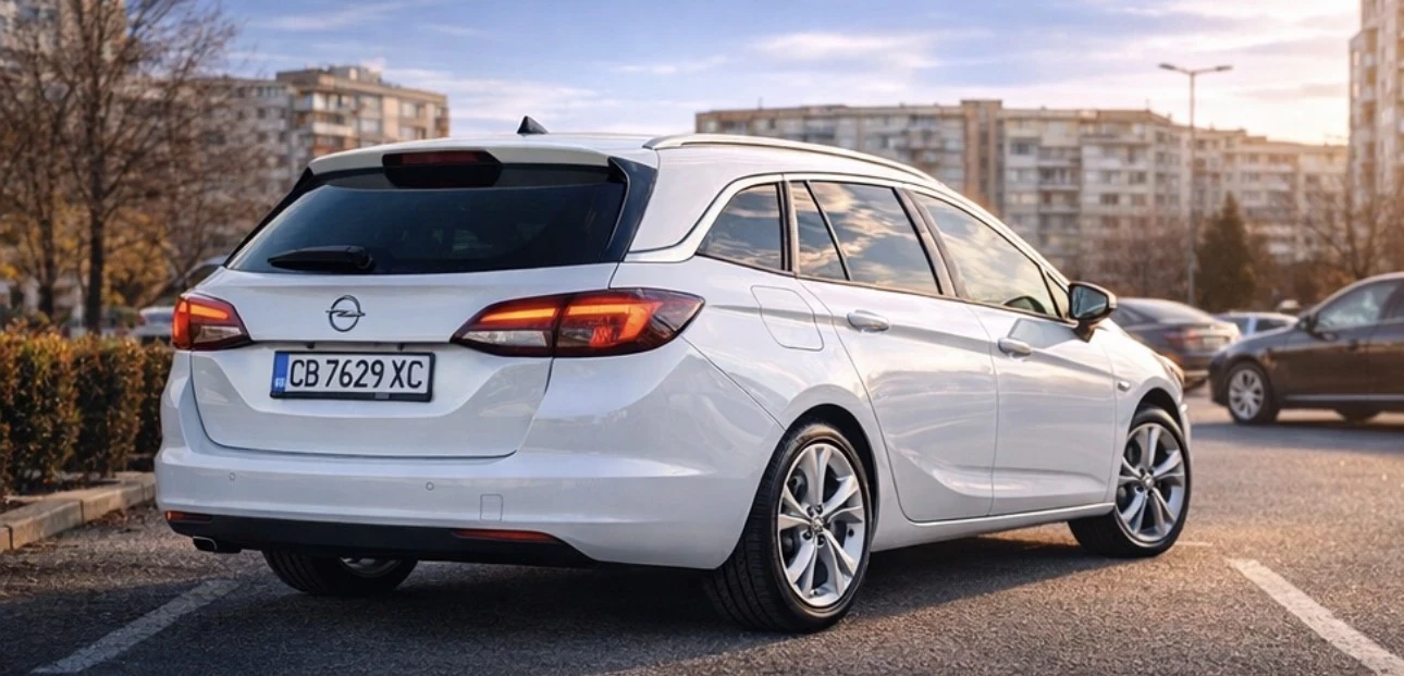 Opel Astra K Sportstourer 1.6 CDTI  сменена верига, снимка 2 - Автомобили и джипове - 53631666