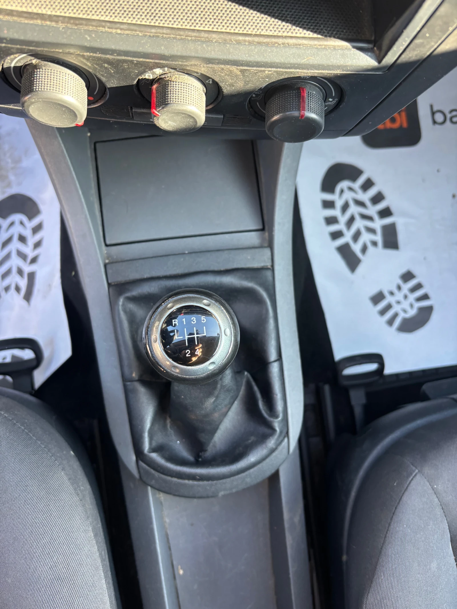 Seat Ibiza  - изображение 10