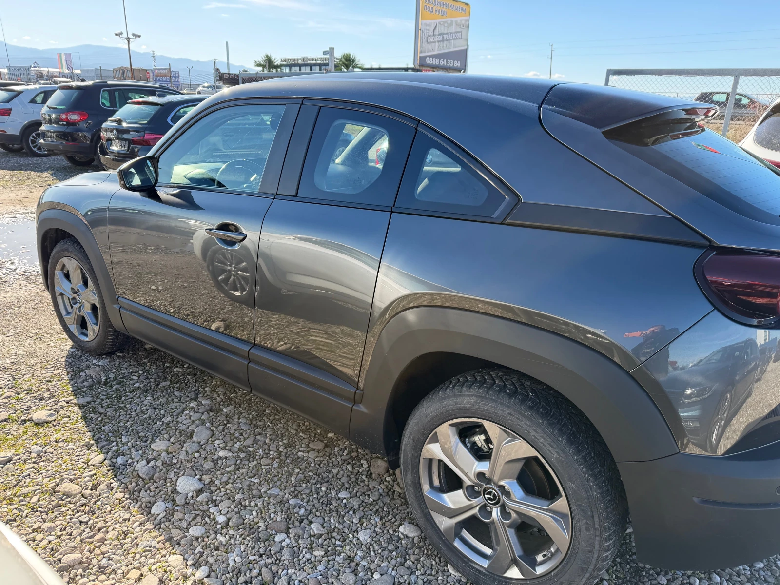 Mazda MX-30  - изображение 8