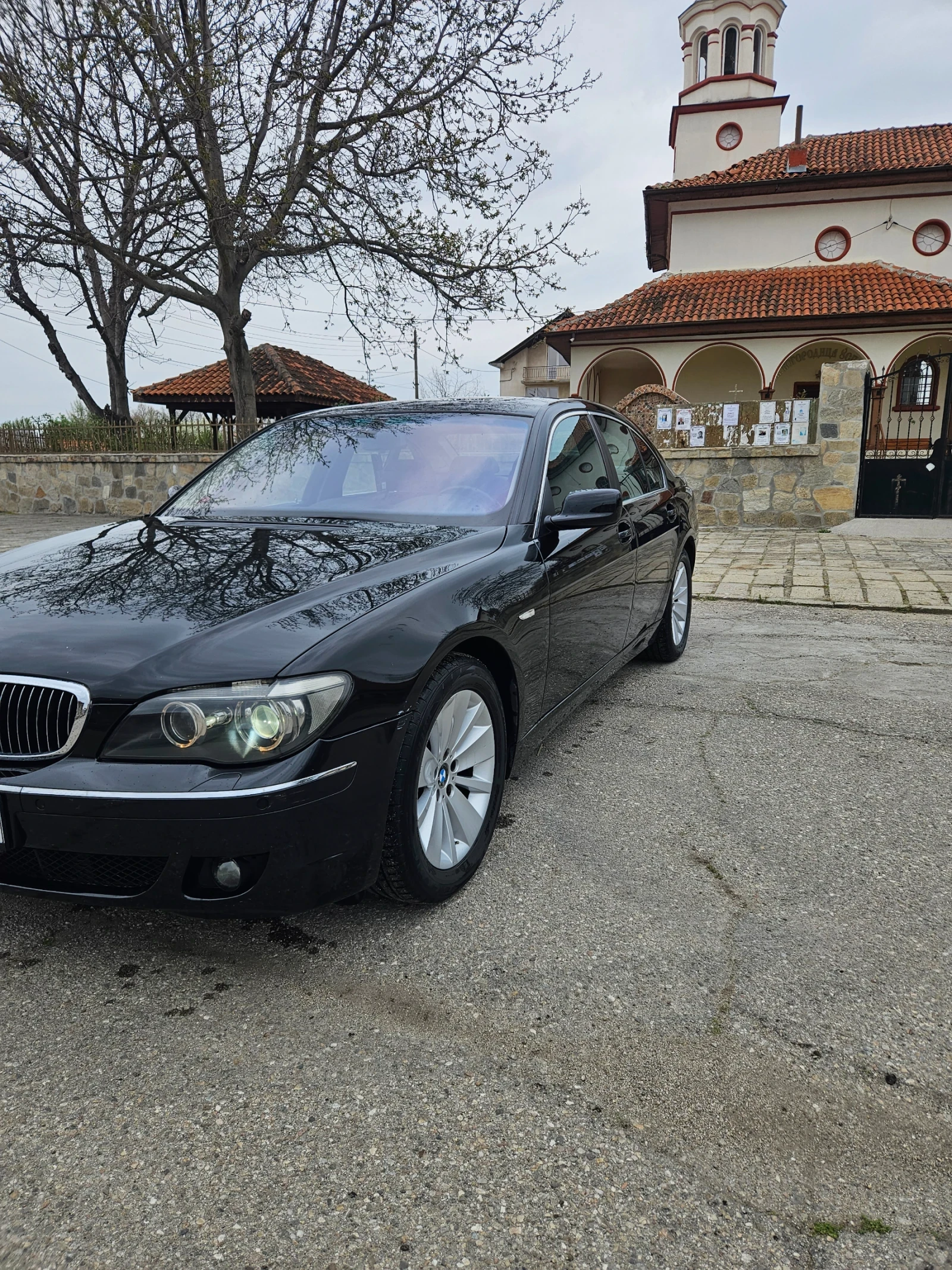 BMW 750, снимка 4 - Автомобили и джипове - 54159713