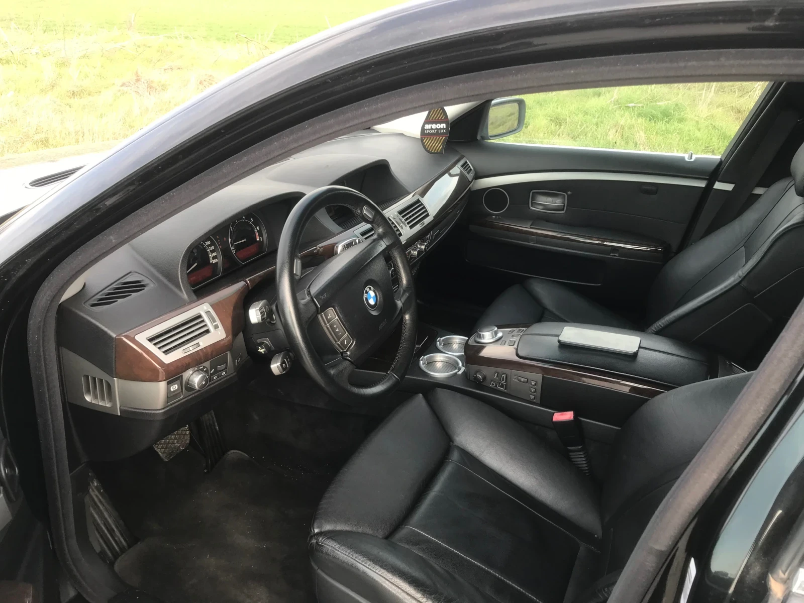 BMW 750, снимка 6 - Автомобили и джипове - 53726380