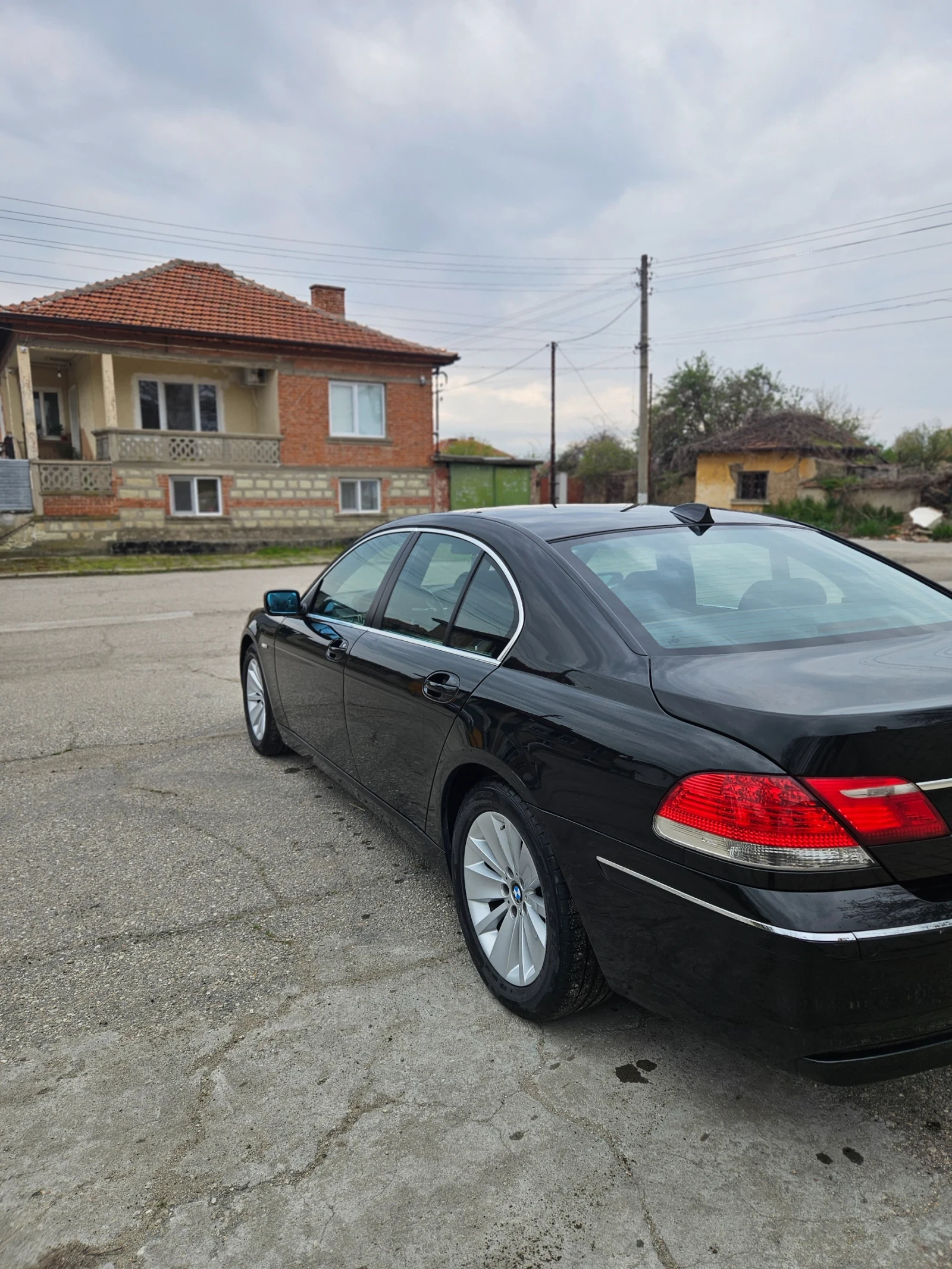 BMW 750, снимка 3 - Автомобили и джипове - 54159713