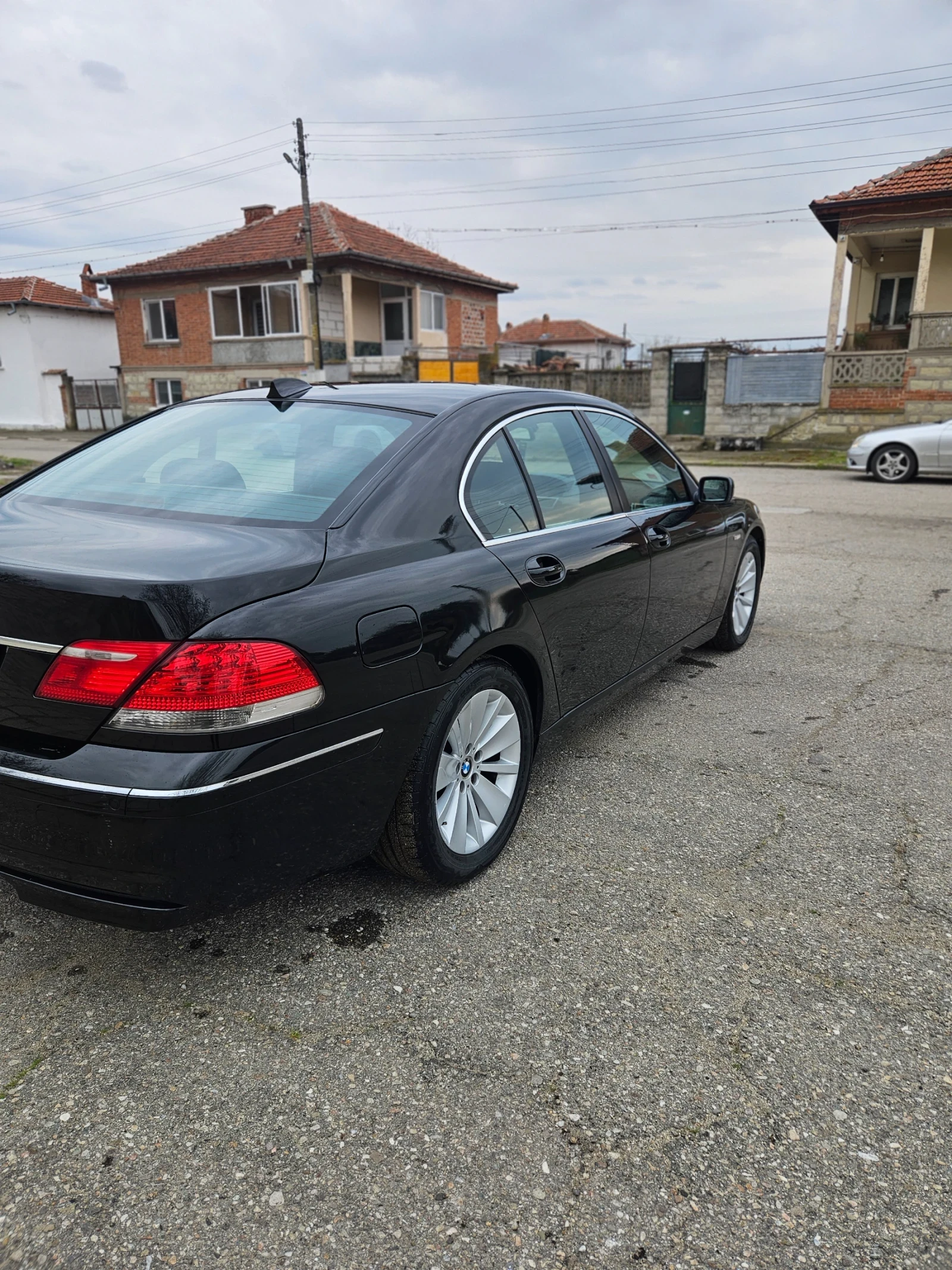 BMW 750, снимка 6 - Автомобили и джипове - 54159713