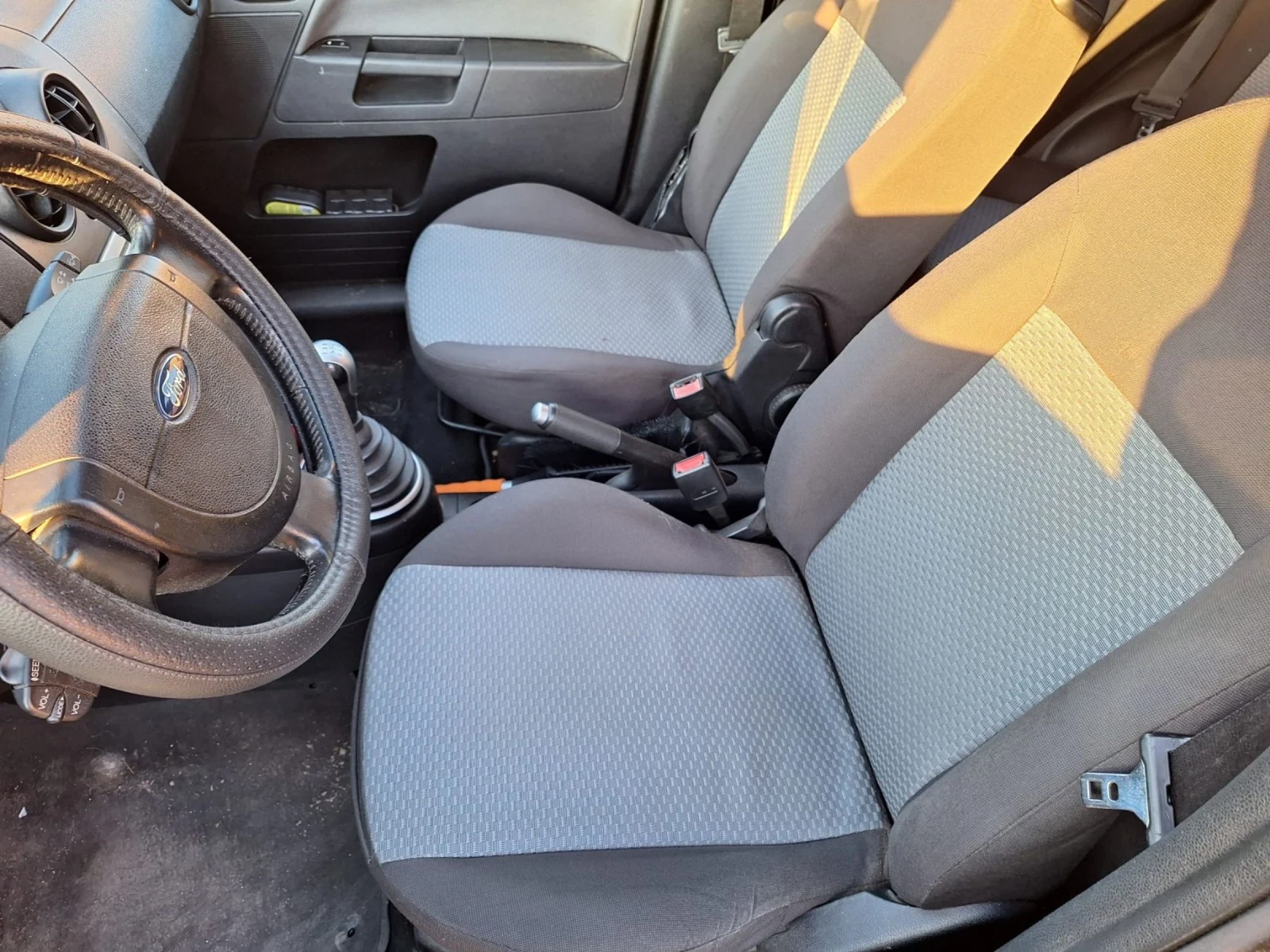 Ford Fusion 1.6 tdci, снимка 15 - Автомобили и джипове - 53892907