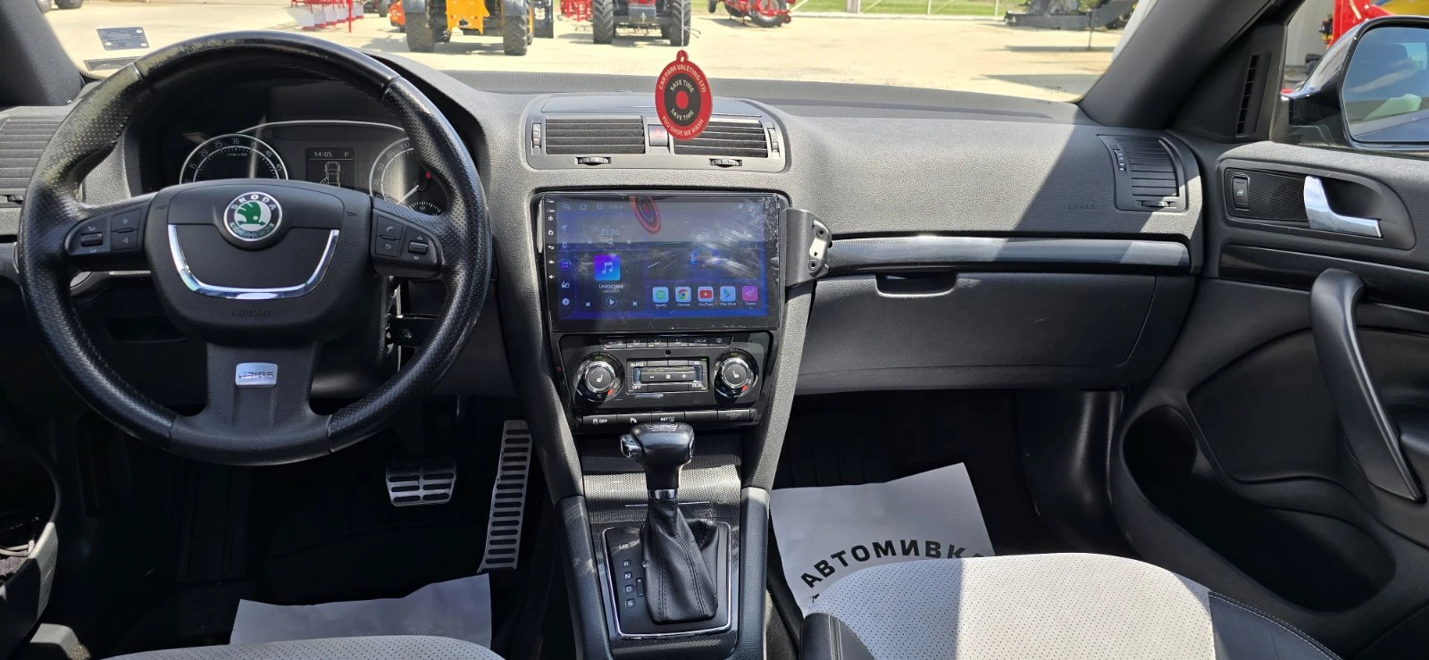 Skoda Octavia 2.0 TDI VRS, снимка 10 - Автомобили и джипове - 53943436