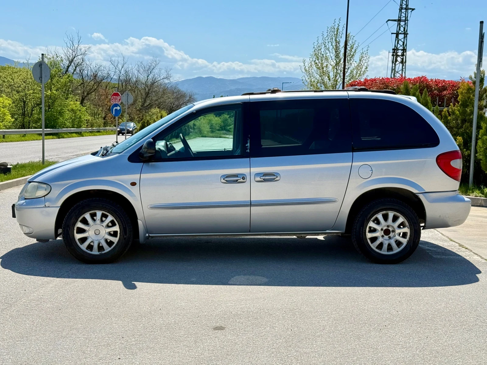 Chrysler Voyager 2.5crdi/ 7местен/ ОТЛИЧНО/, снимка 4 - Автомобили и джипове - 54313734