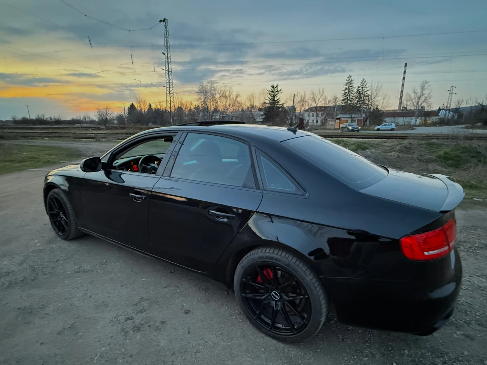 Audi A4 2TFSI, снимка 4 - Автомобили и джипове - 54623660