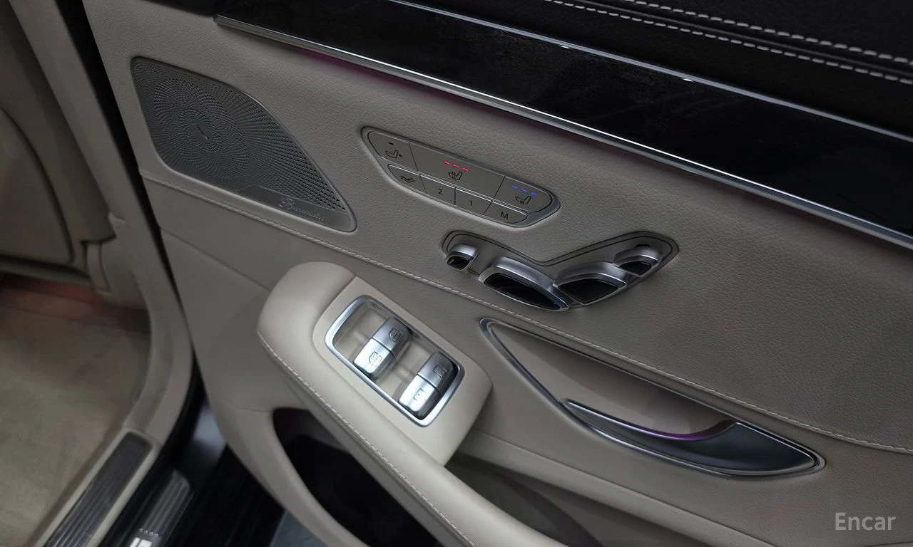 Mercedes-Benz S 63 AMG 4MATIC+ BURMESTER* ОБДУХВАНЕ* LANE* ASSIST* , снимка 15 - Автомобили и джипове - 54628624