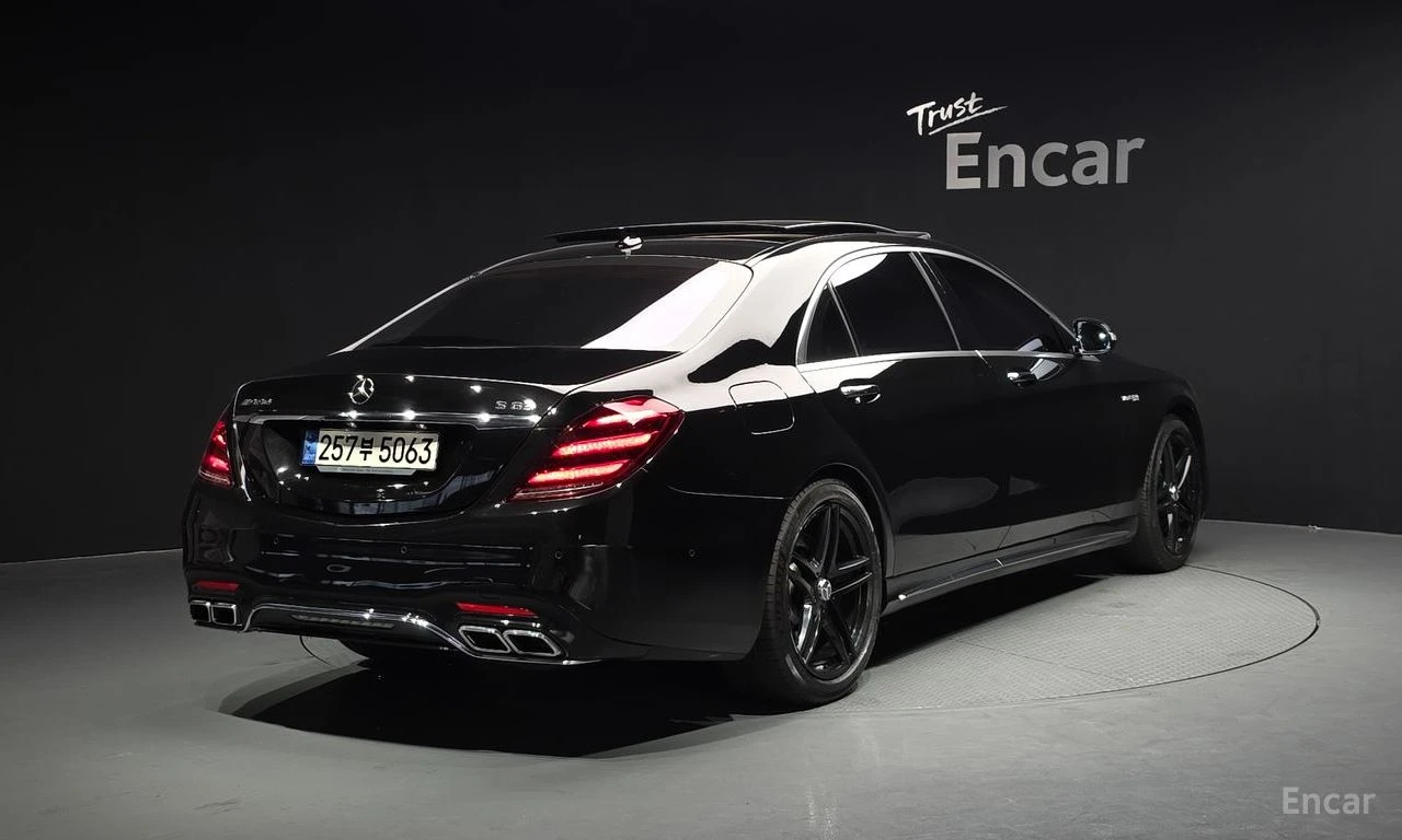 Mercedes-Benz S 63 AMG 4MATIC+ BURMESTER* ОБДУХВАНЕ* LANE* ASSIST* , снимка 2 - Автомобили и джипове - 54628624
