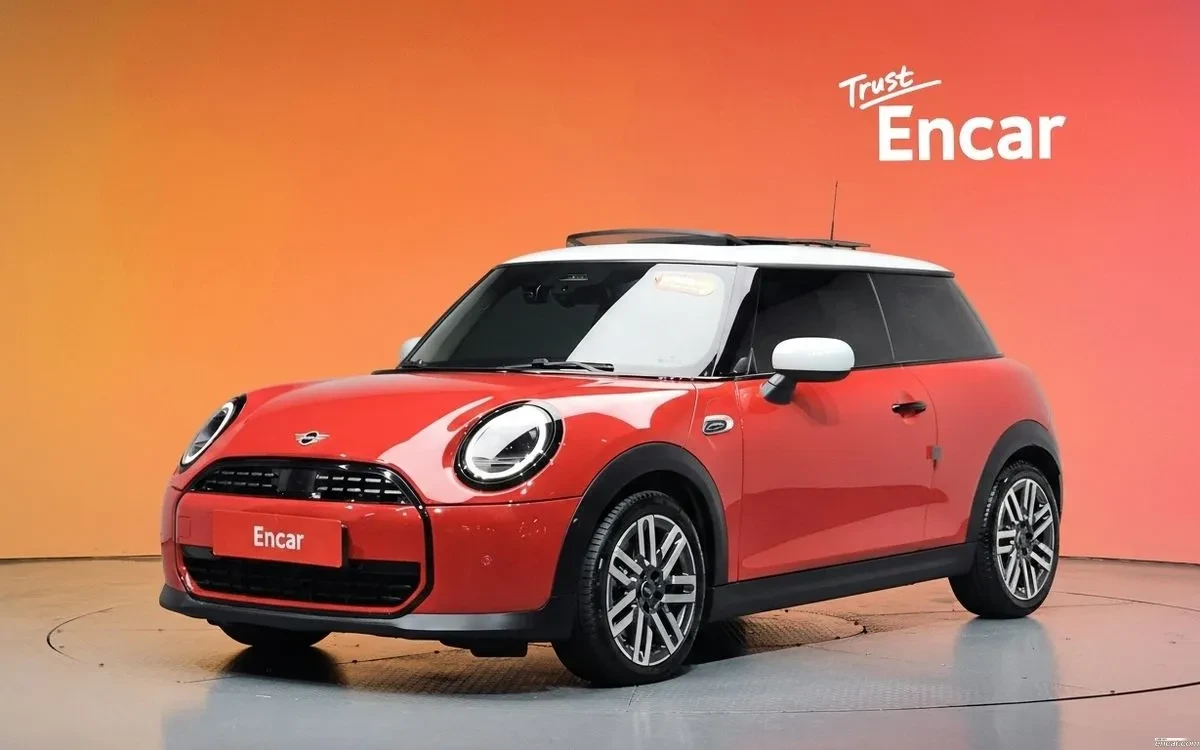 Mini Cooper 1.5L TwinTurbo / Navi / Camera / Carfax