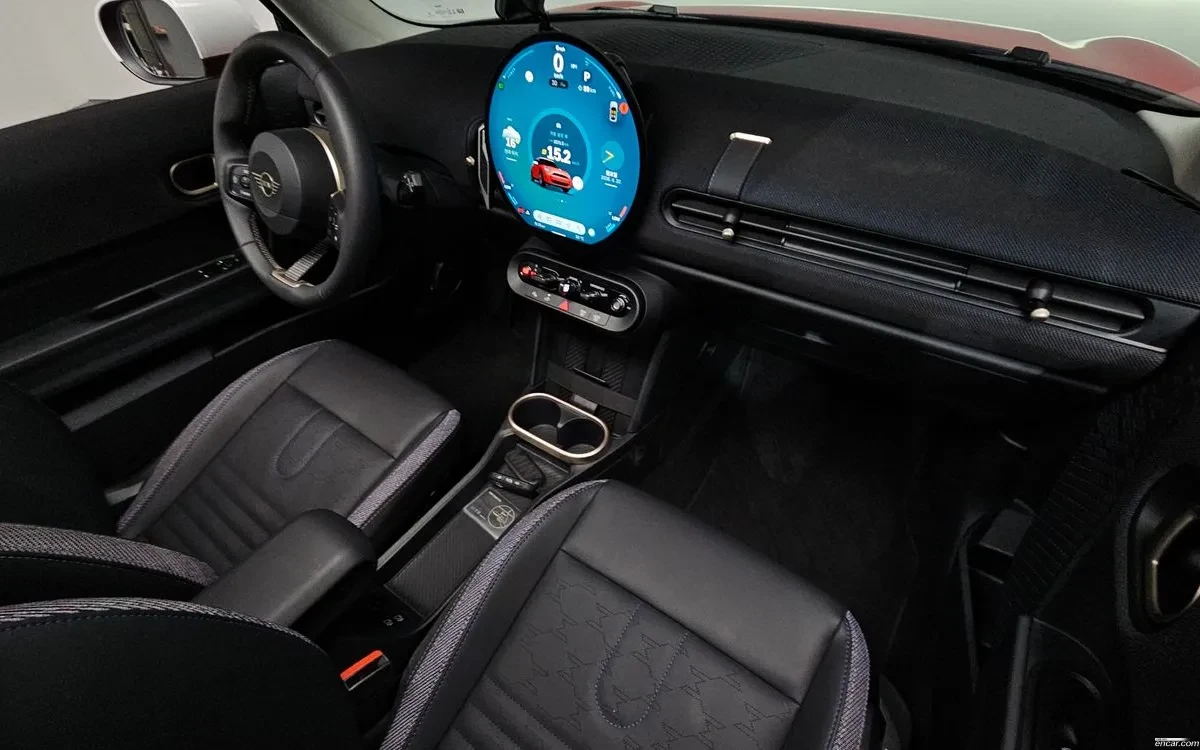 Mini Cooper 1.5L TwinTurbo / Navi / Camera / Carfax, снимка 7 - Автомобили и джипове - 54653360