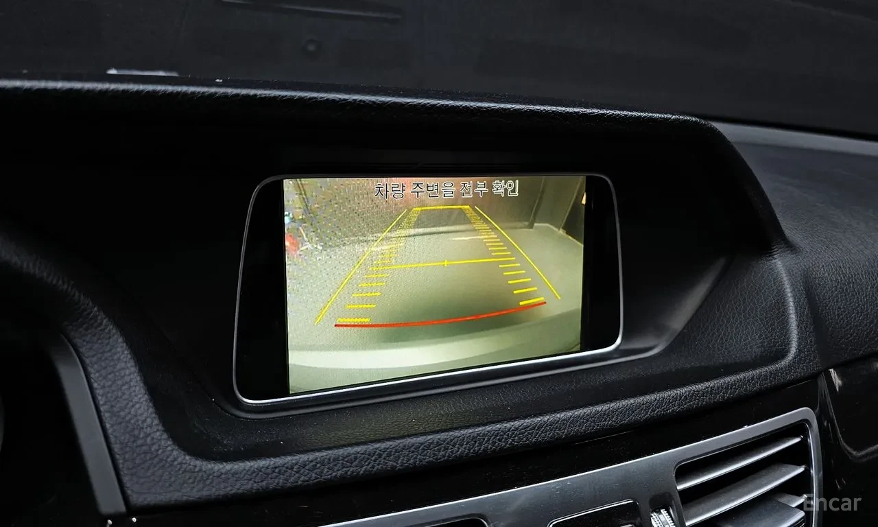 Mercedes-Benz E 300 4MATIC AVANTGARDE, снимка 14 - Автомобили и джипове - 54735730