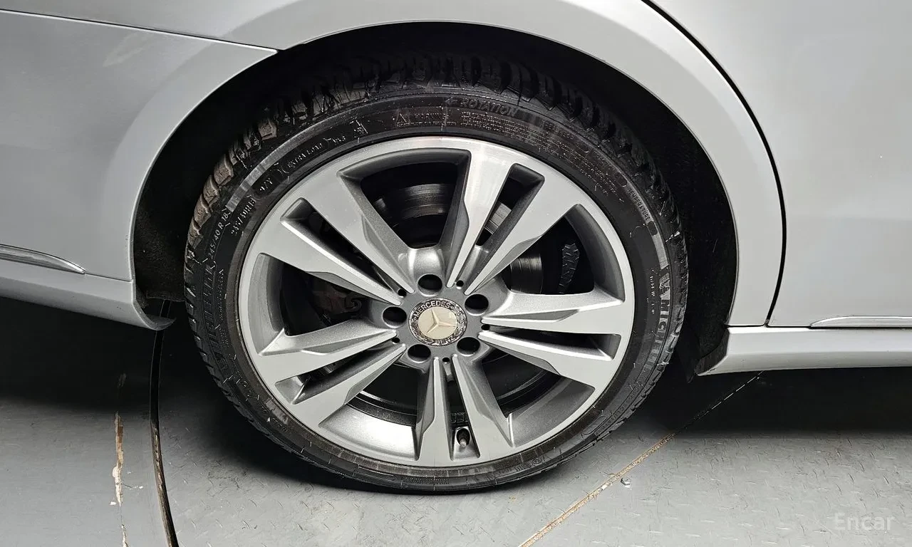 Mercedes-Benz E 300 4MATIC AVANTGARDE, снимка 5 - Автомобили и джипове - 54735730