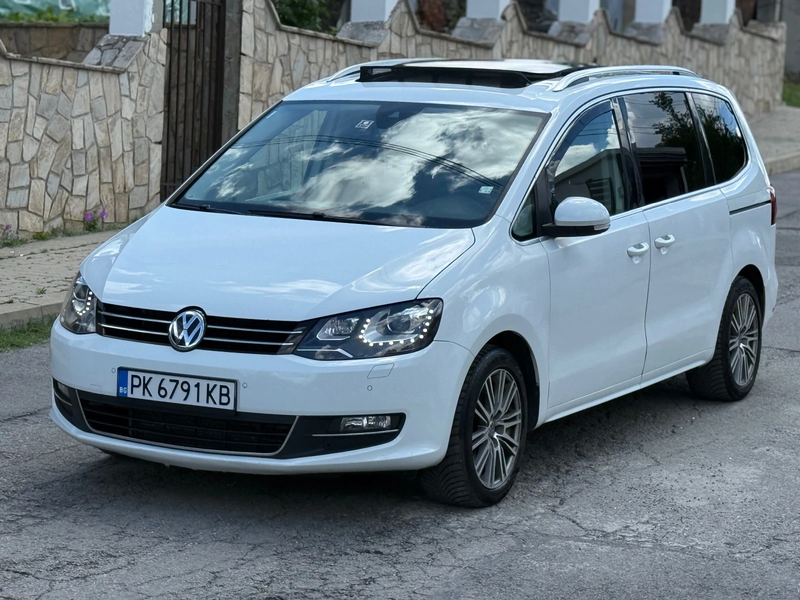VW Sharan 2.0 TDI 150k.c. 4-Motion Full, снимка 2 - Автомобили и джипове - 54891834