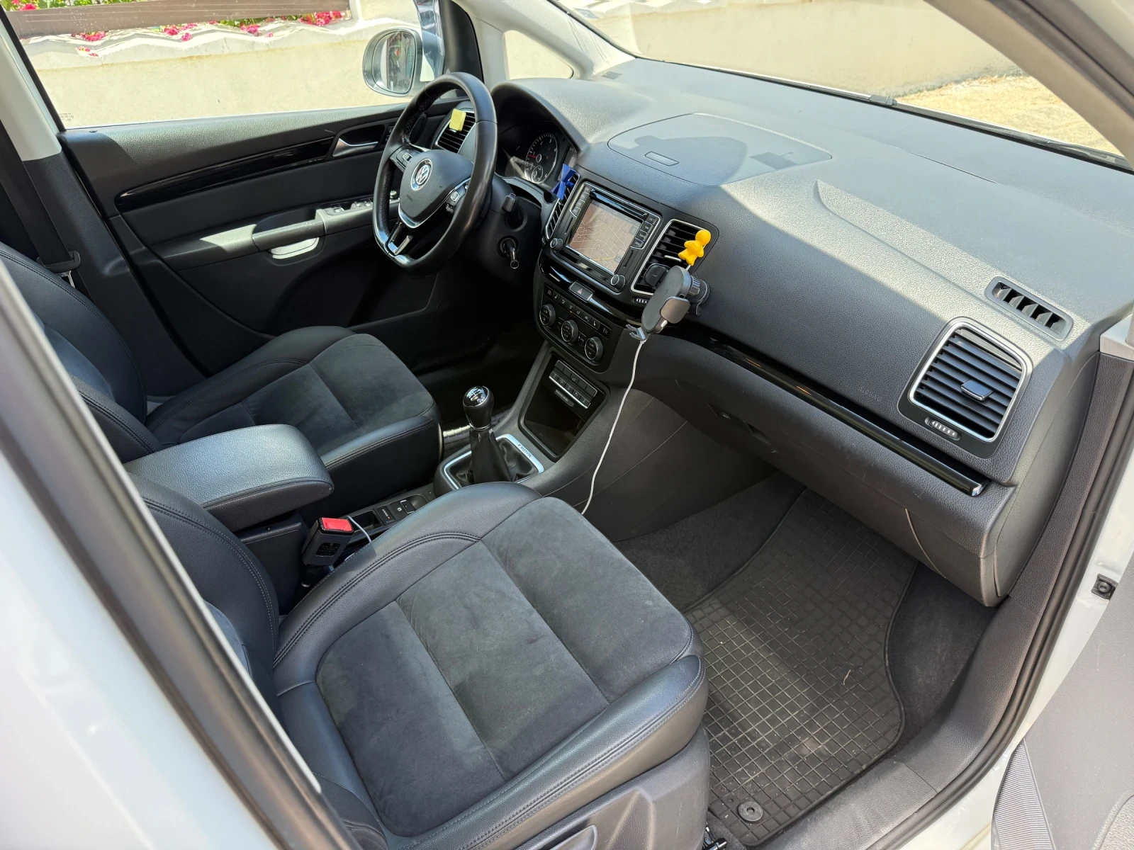 VW Sharan 2.0 TDI 150k.c. 4-Motion Full, снимка 15 - Автомобили и джипове - 54891834