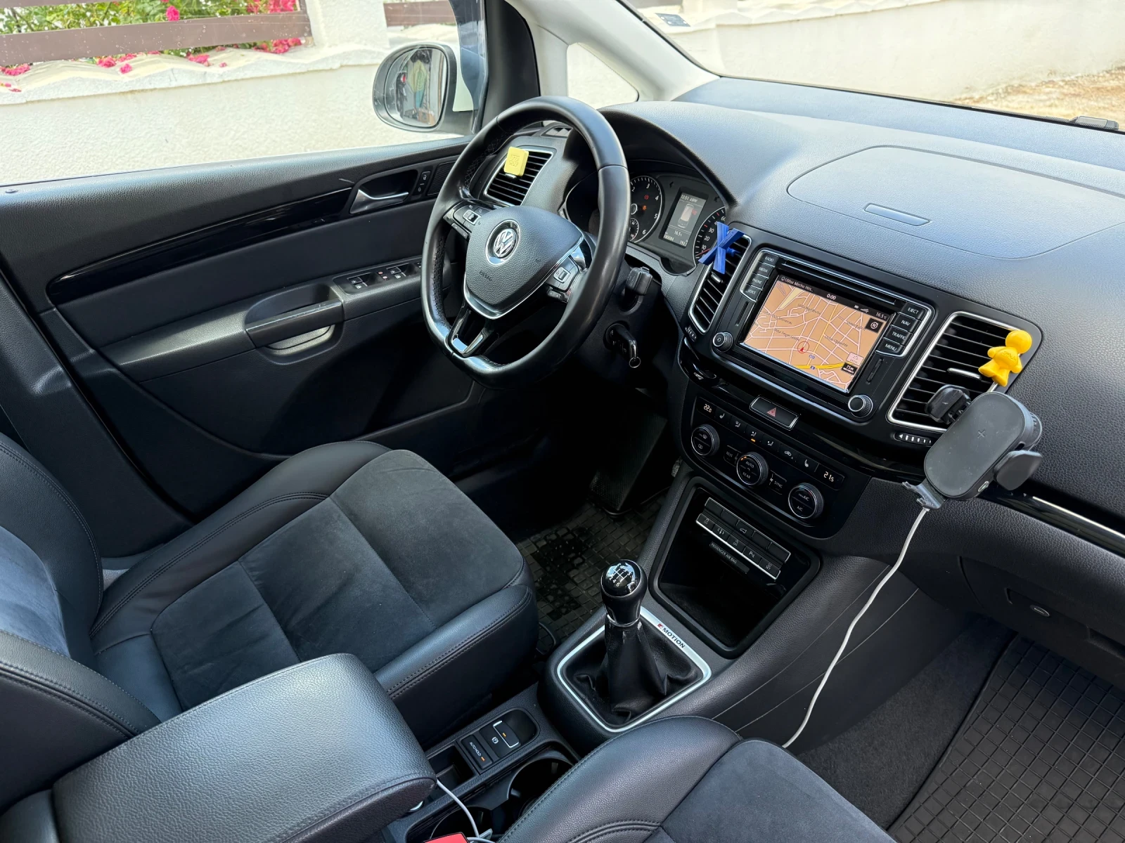 VW Sharan 2.0 TDI 150k.c. 4-Motion Full, снимка 16 - Автомобили и джипове - 54891834