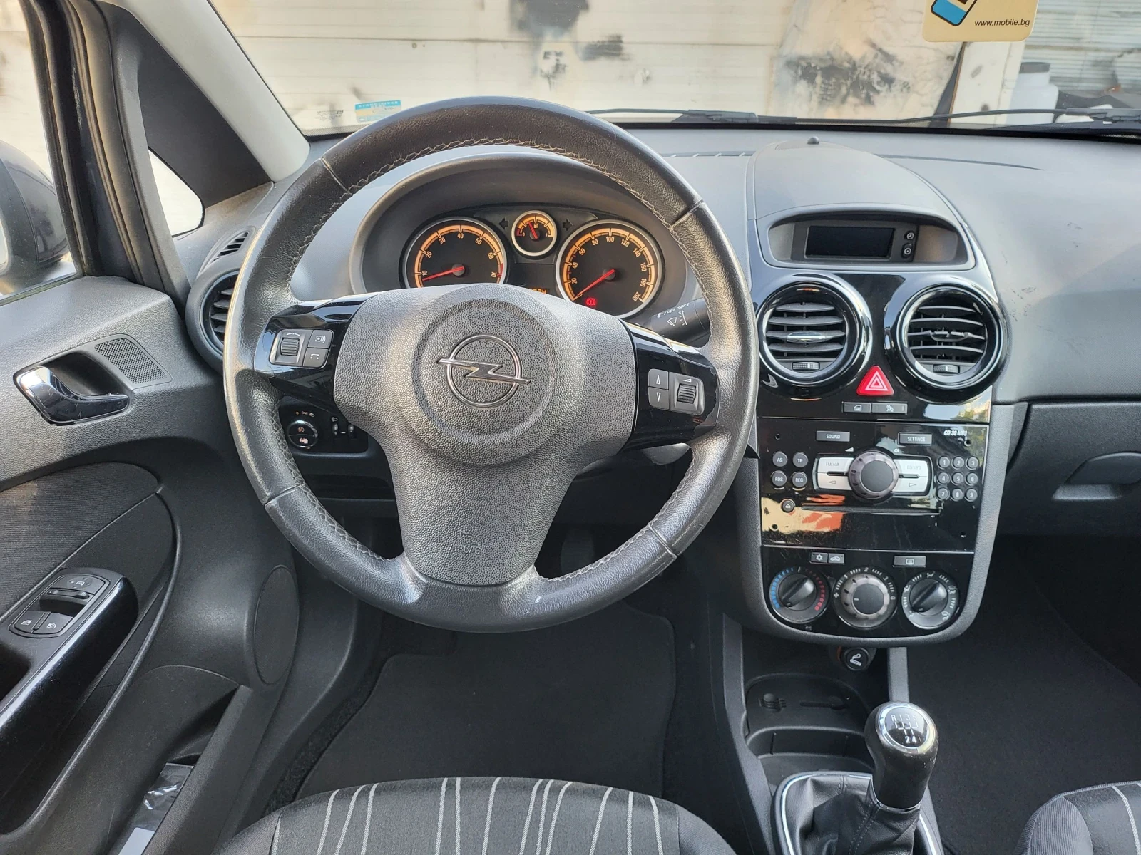 Opel Corsa 1.2 16v opel 111 euro 5A, снимка 12 - Автомобили и джипове - 55236668
