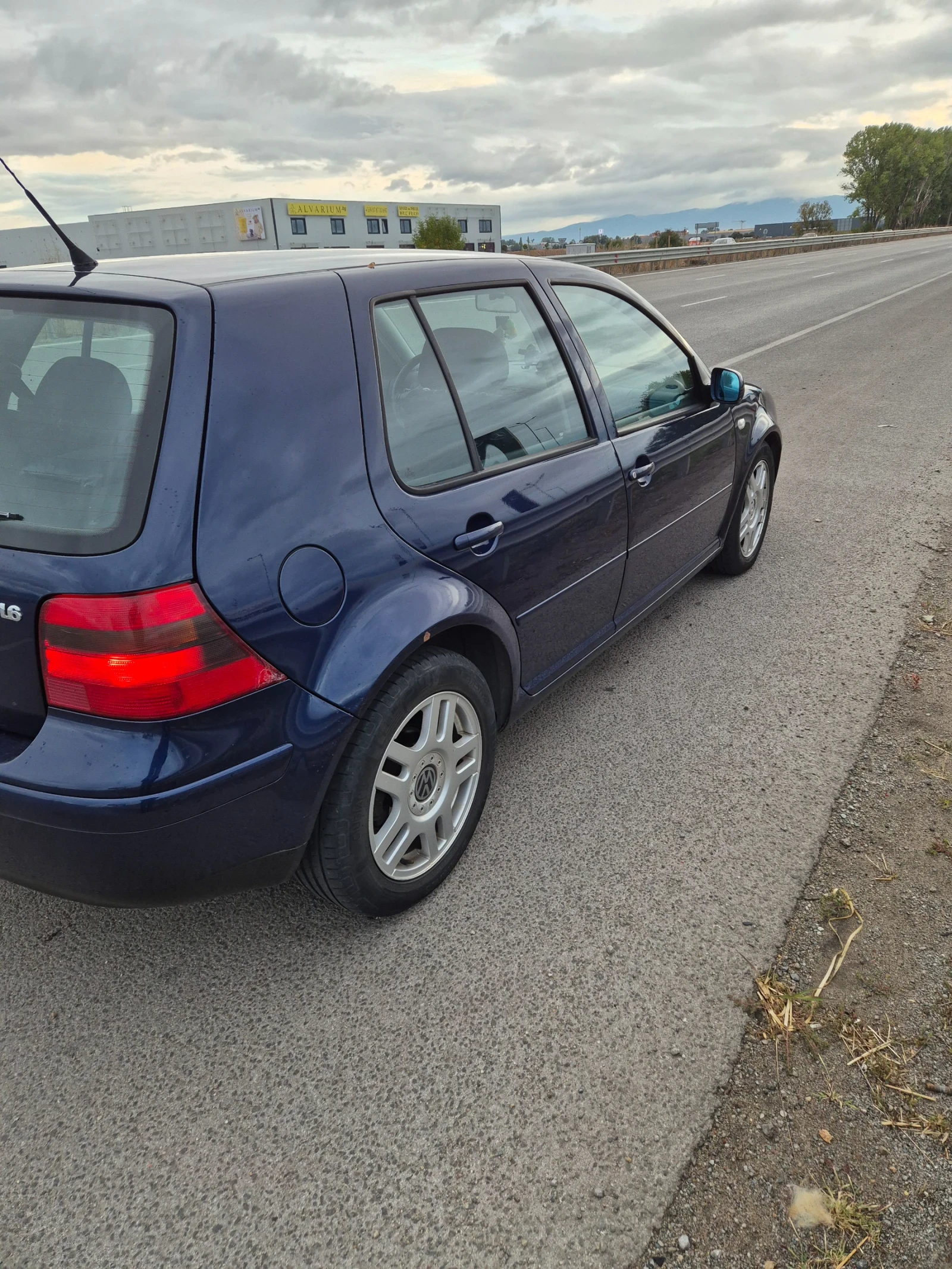 VW Golf 1.6/16V 105k., снимка 9 - Автомобили и джипове - 55450139