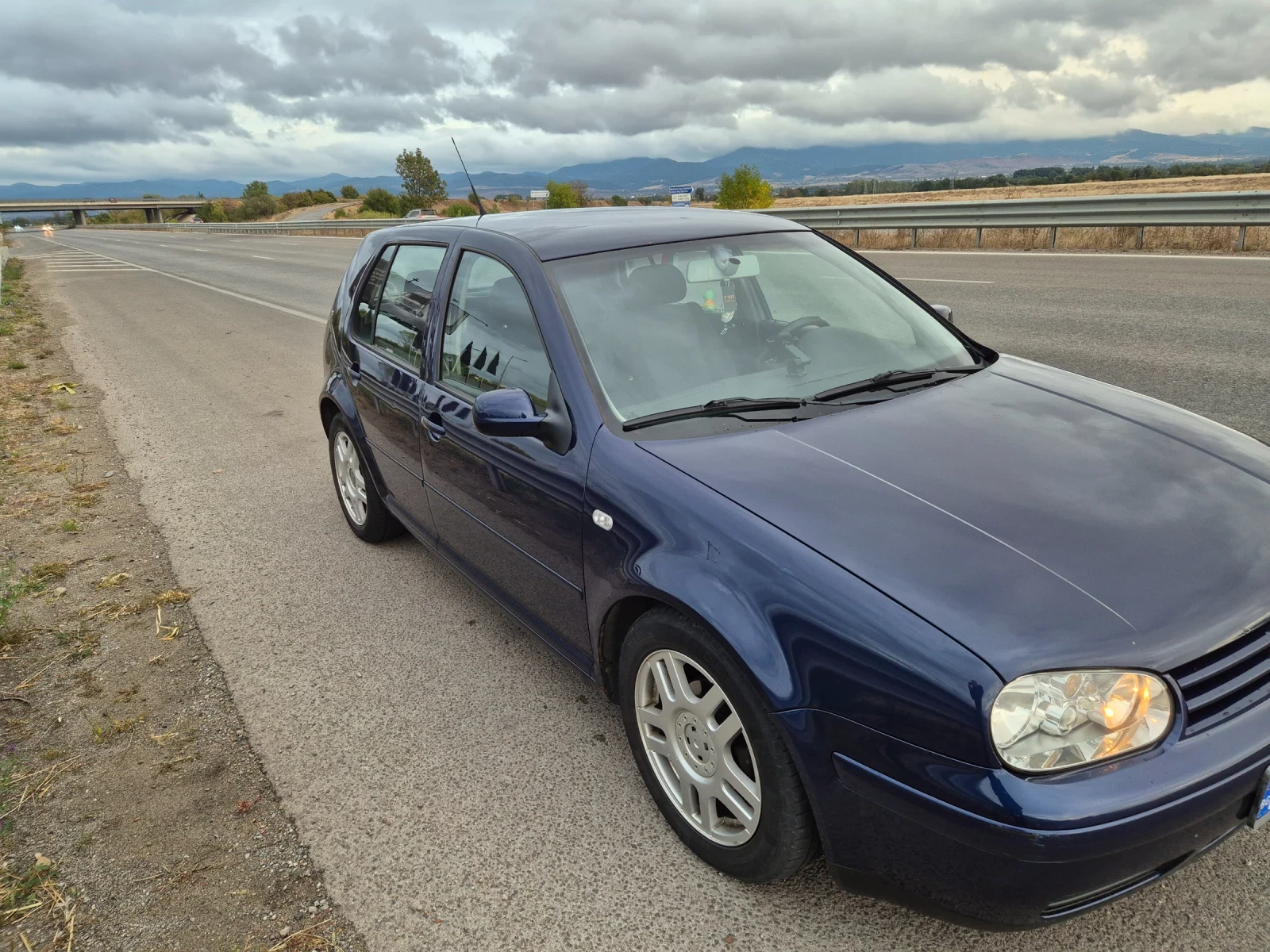 VW Golf 1.6/16V 105k., снимка 7 - Автомобили и джипове - 55450139