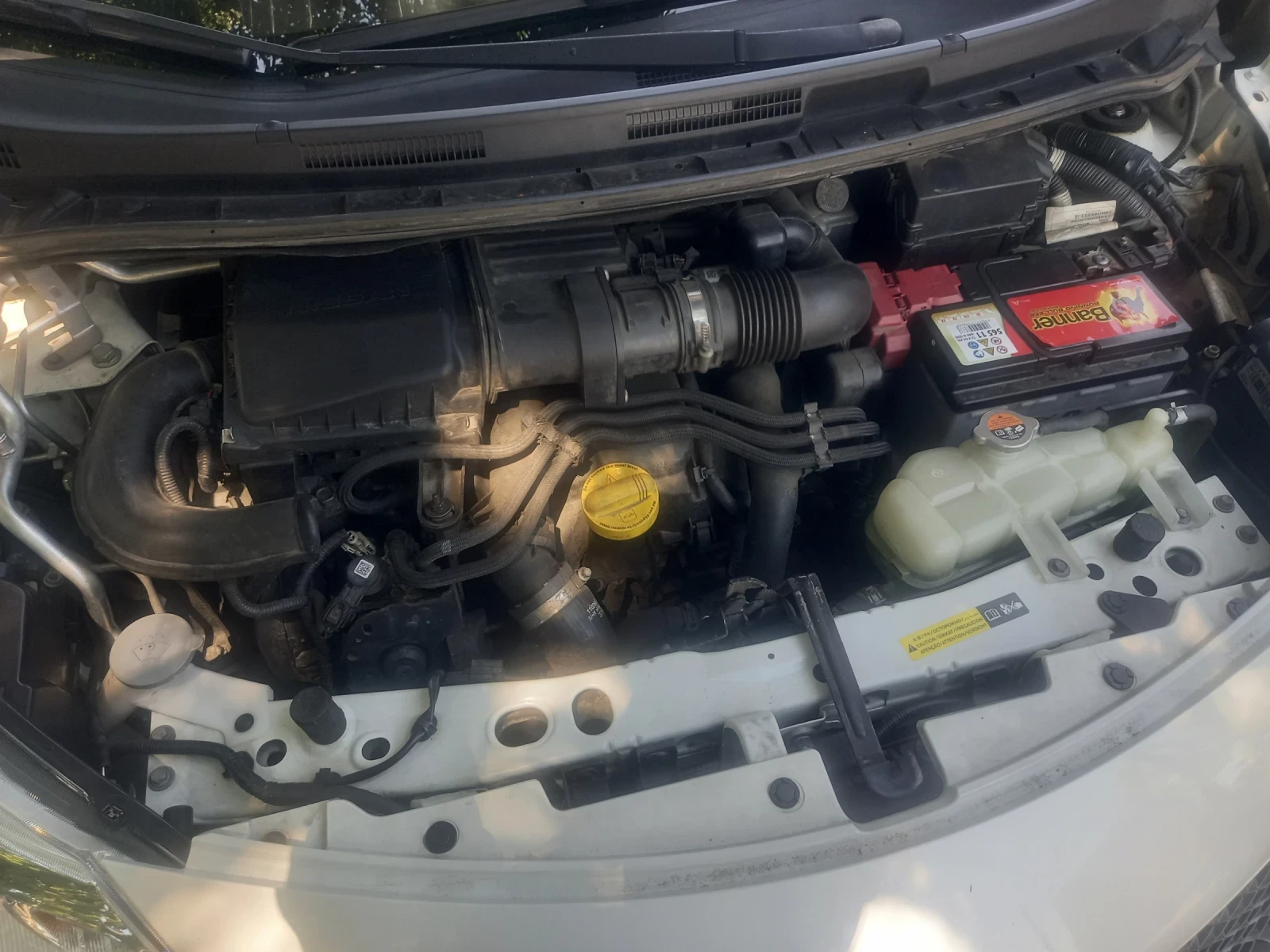 Nissan Note 1.5dci 90k.c. климатроник, снимка 13 - Автомобили и джипове - 55509048