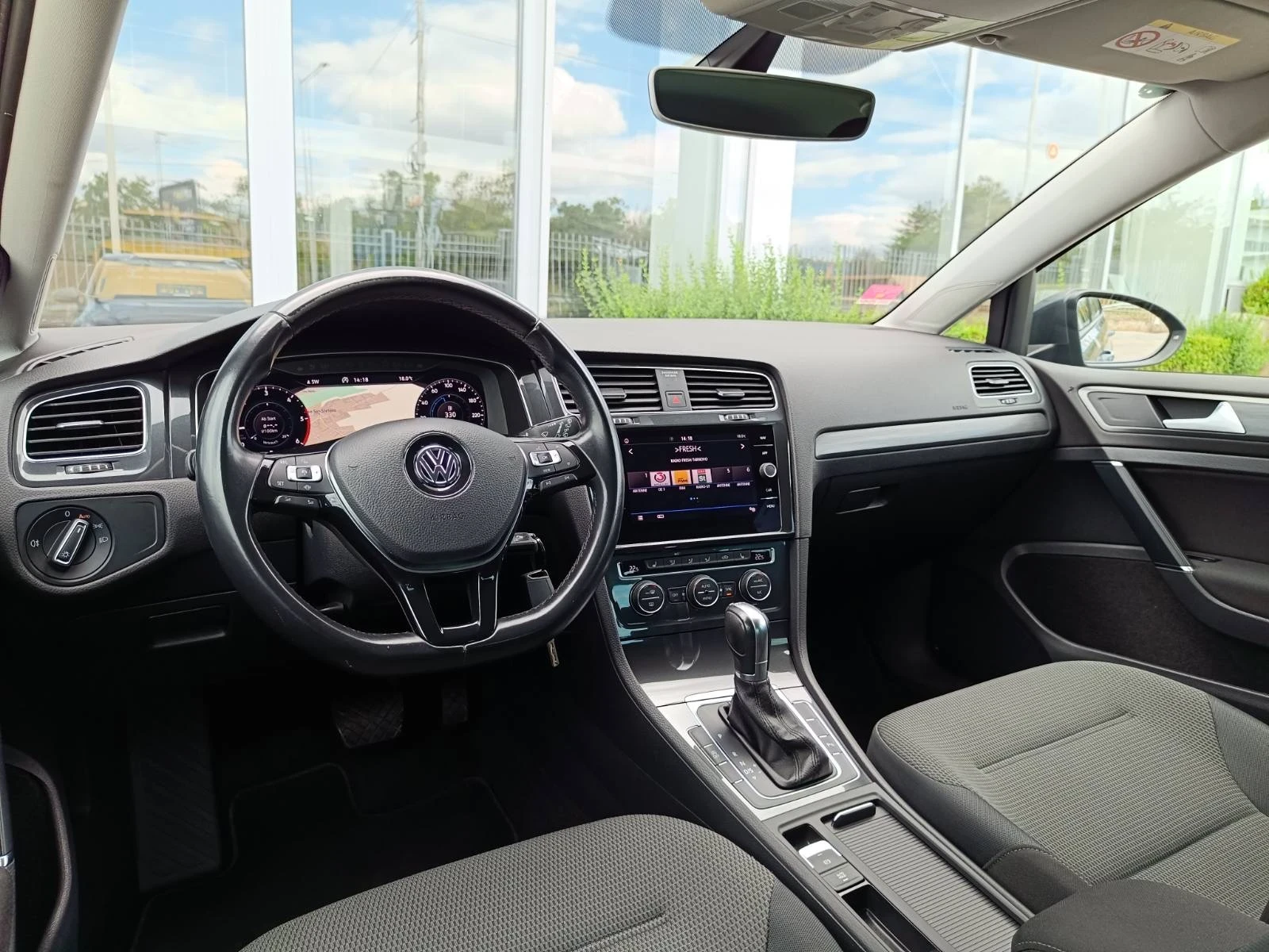 VW Golf R line, снимка 11 - Автомобили и джипове - 56057717