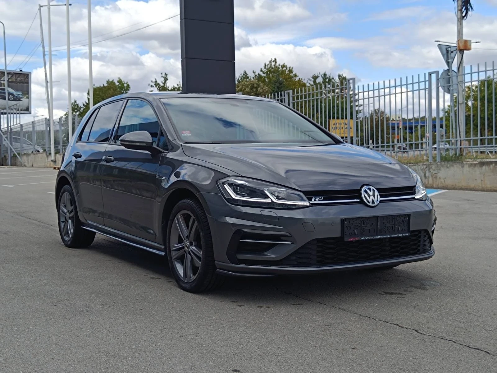VW Golf R line, снимка 3 - Автомобили и джипове - 56057717